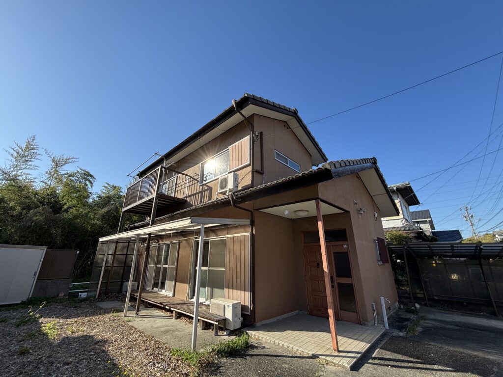 東員町笹尾西1丁目中古住宅